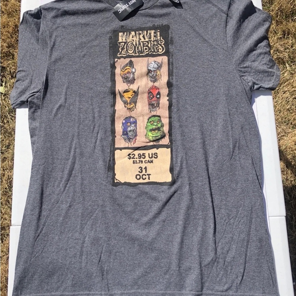 MARVEL ZOMBIES Comic Graphic T-Shirt NWT Unisex UNWORN Size L Gray HOT TOPIC - Picture 4 of 8